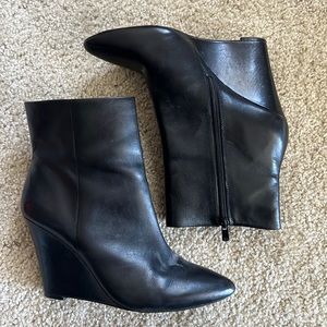 Ann Taylor Heeled Ankle Boots size 9